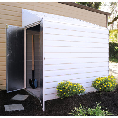 rubbermaid 6.75' wx3.25' dx7.5' h shed - transitional